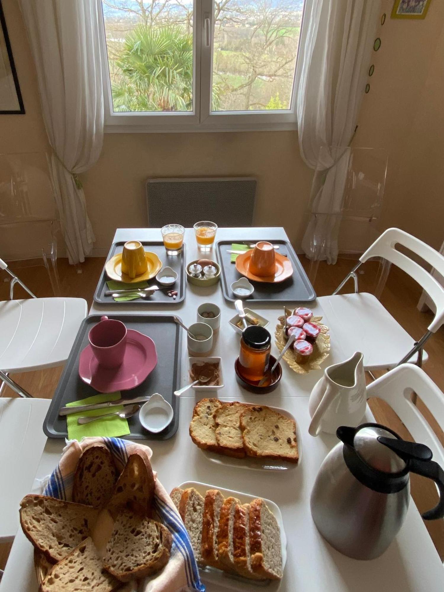 Le Relais des Malettes Chambres d'hôtes B&B Francheville  Extérieur photo